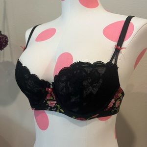 Victoria’s secret demi bra lace floral pearl